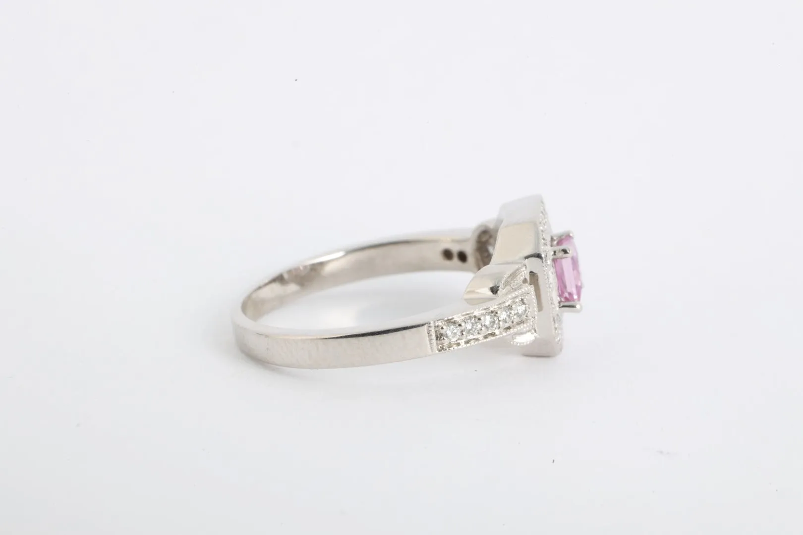 14k White Gold 0.30tcw Diamond 0.36tcw Pink Sapphire Ring Size 6 (3.31g.)