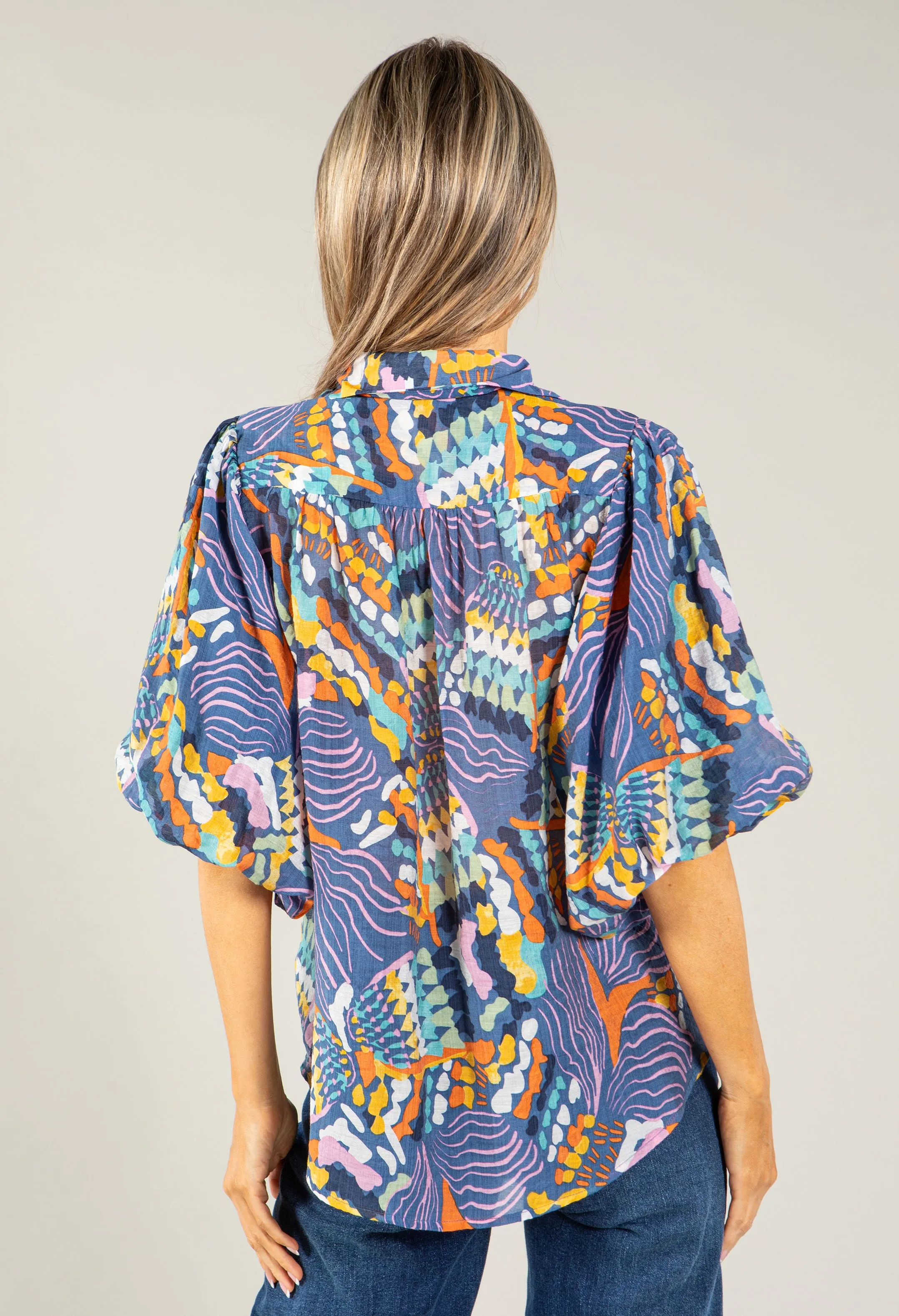 Abstract Print Top