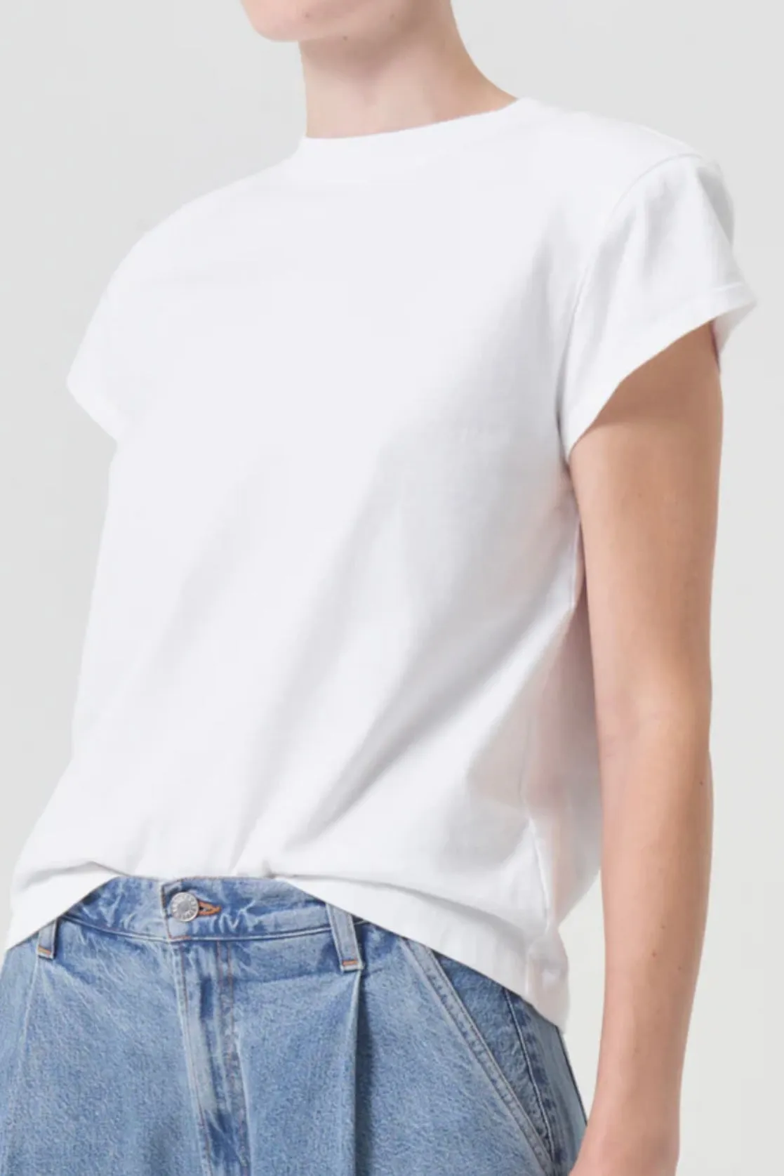 BRYCE SHOULDER PAD TEE