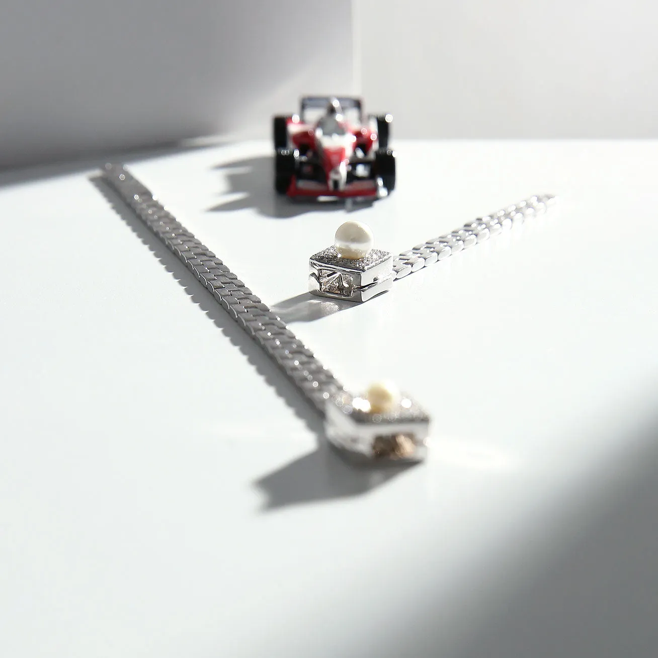 Grand Prix Season Singapore Formula One Freshwater Pearl Ring WR00144 | New Yorker