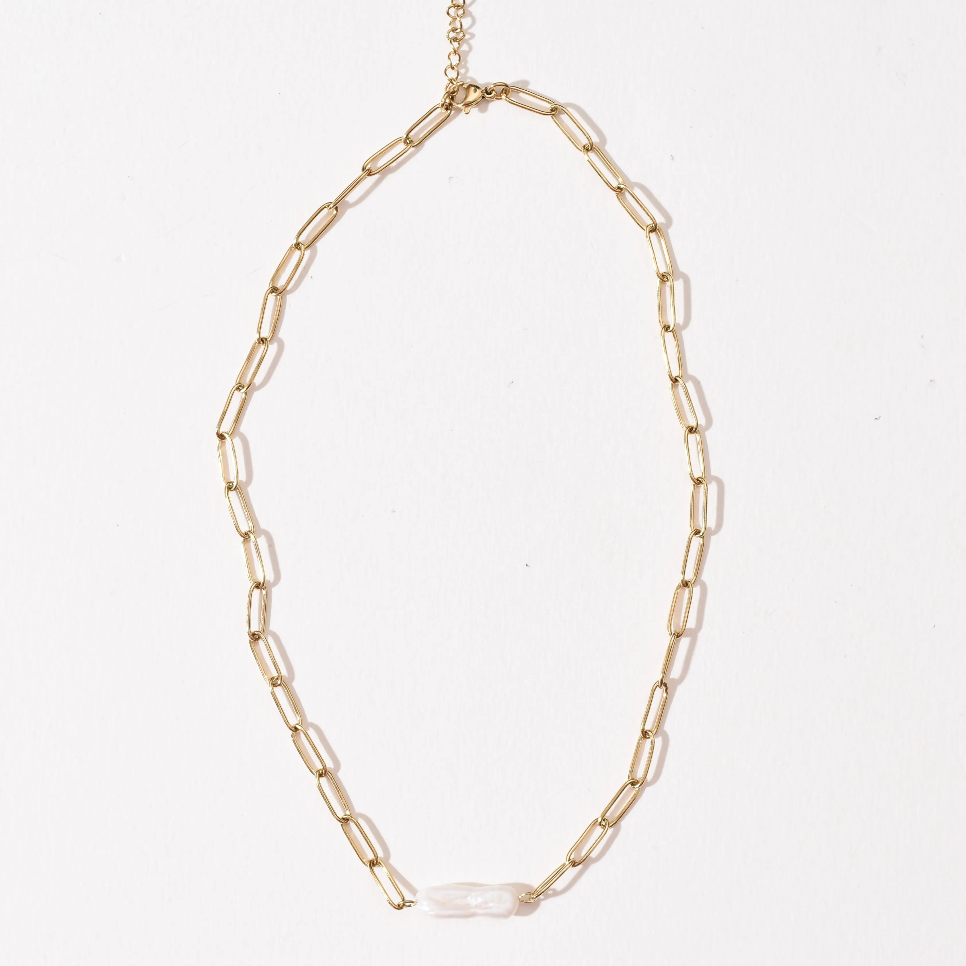 Leona Pearl Necklace