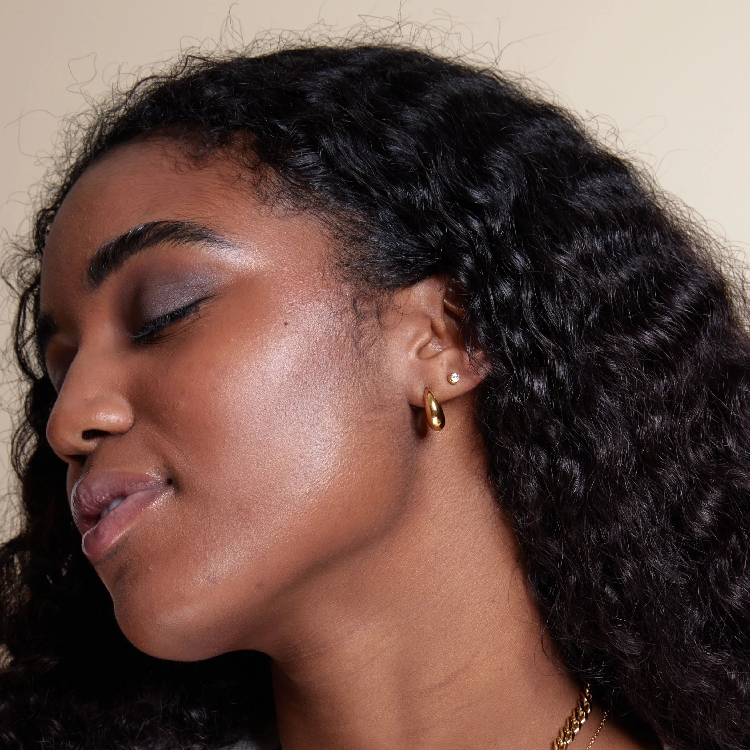 LUXE Tapered Dome Hoop Earrings - Gold