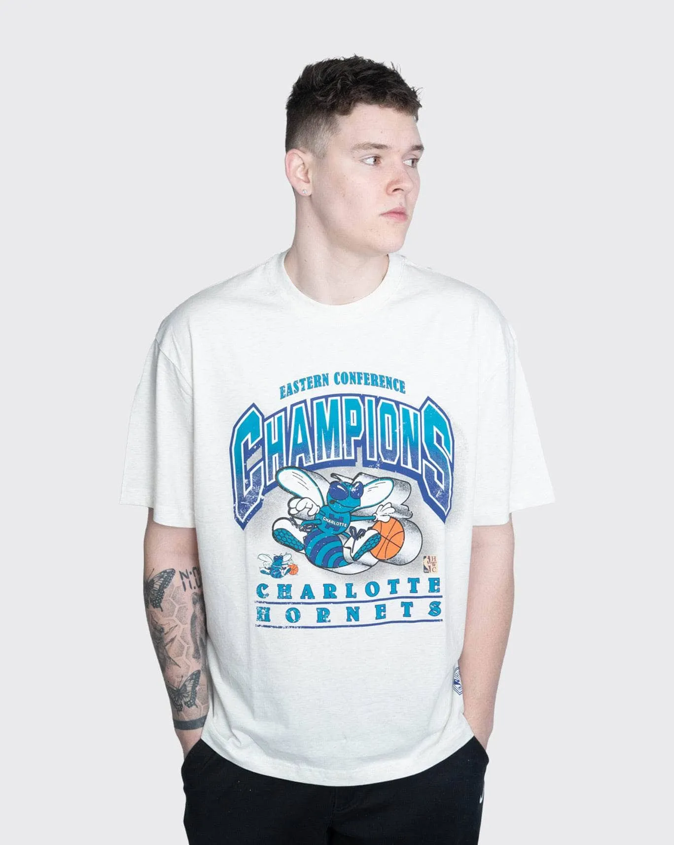 mitchell and ness bevelled hornets tee