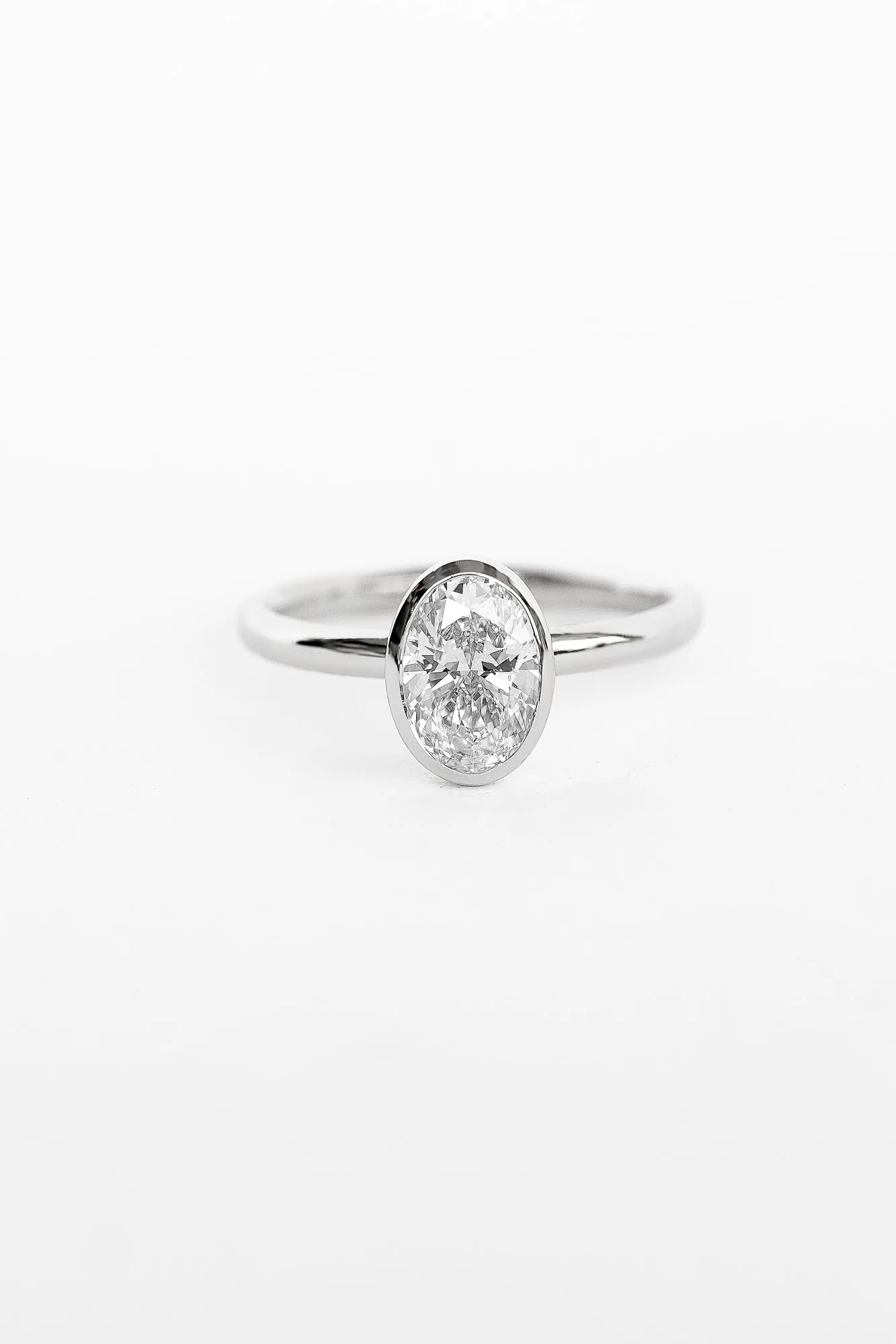 Oval Aura Ring with 1.28ct Lab Diamond