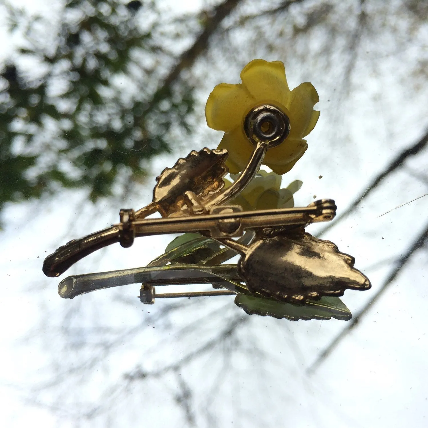 Vintage Yellow Flower Brooch. Gold Tone Pin with Hand Painted Yellow Petals and Green Enamel Leaves. Flower Pin. Accessories. Flower Gift.